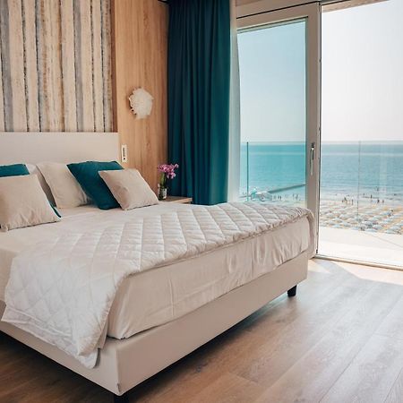 Hotel Galassia Suites & Spa Lido di Jesolo Exterior foto