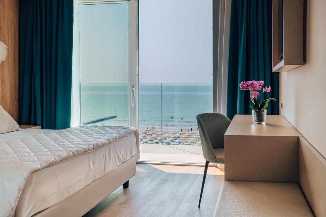 Hotel Galassia Suites & Spa Lido di Jesolo Exterior foto