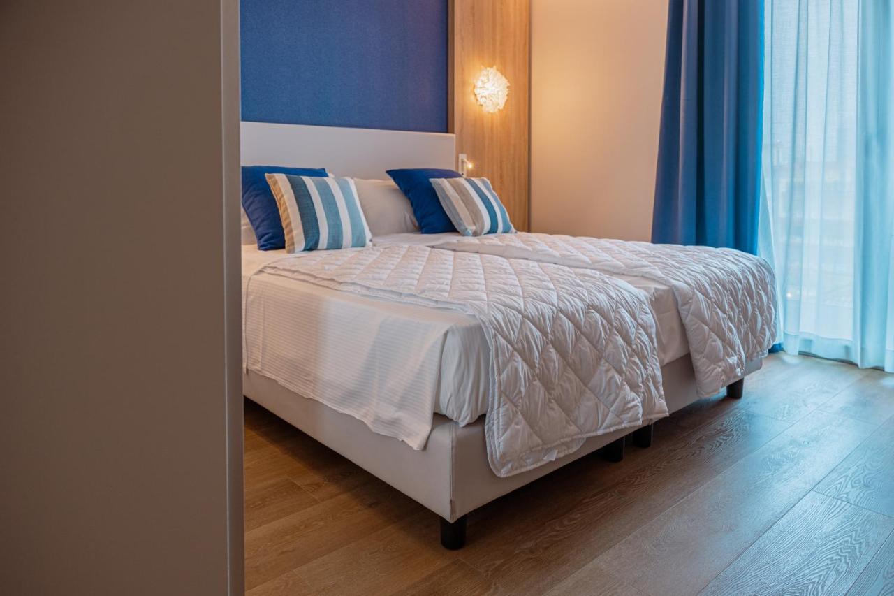Hotel Galassia Suites & Spa Lido di Jesolo Exterior foto